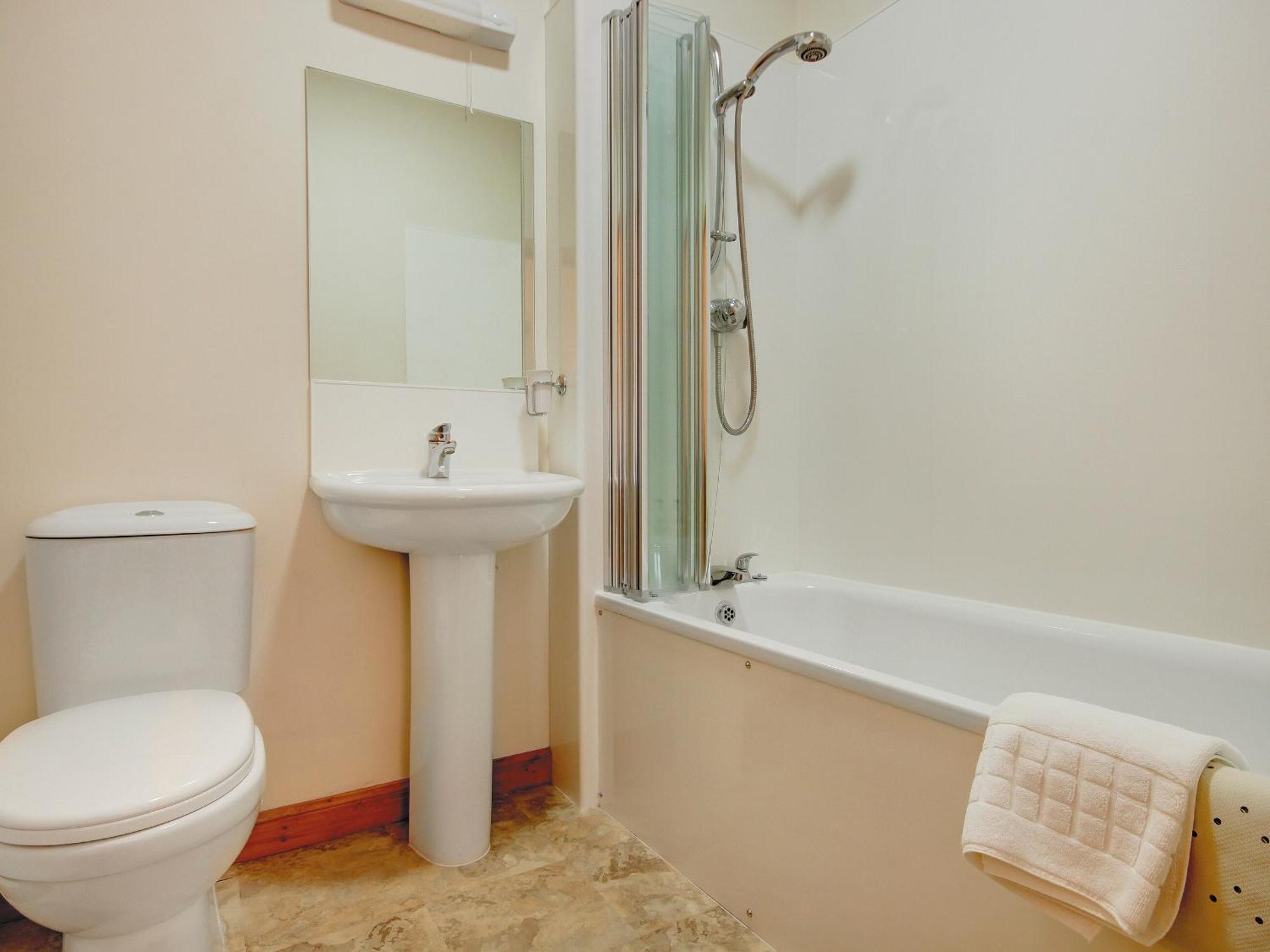 Coach House Villa Ratho Bagian luar foto